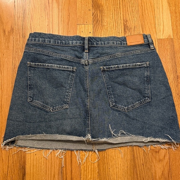 Citizens of Humanity sz 31 raw edge Jean skirt zip fly great condition - Picture 5 of 7